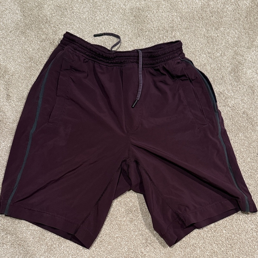 Lululemon Pace Breaker Shorts men’s small